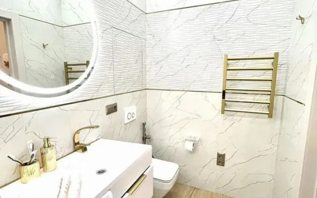 Zhemchuzhina C Pryamym Vidom Na Mope Flat
