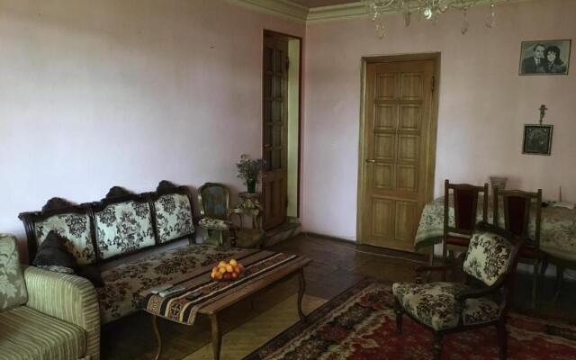 Aram Guest house