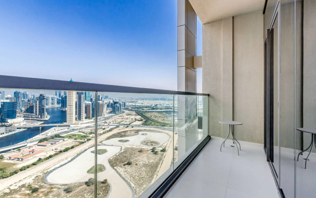 Knokey Aykon City Apartments