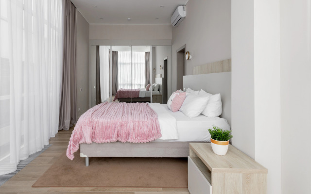 Апартаменты Mirror с отдельной спальней