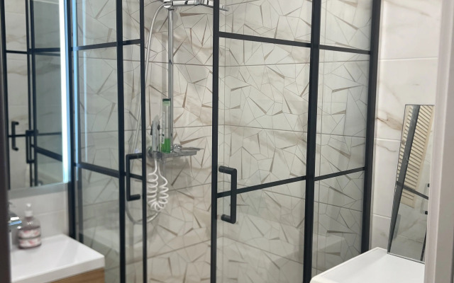 Квартира двухкомнатная с новым евро ремонтом