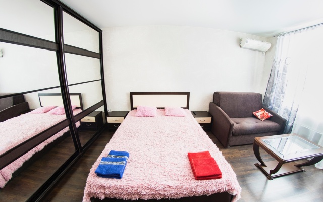 Апартаменты Триумф на Пугачева 8