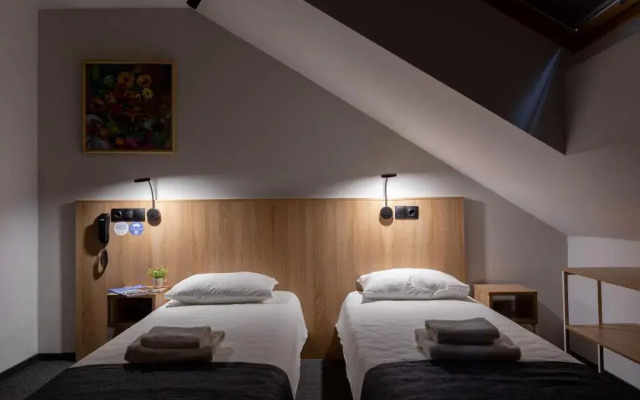 Гостиница izzzi у Гостиного Двора