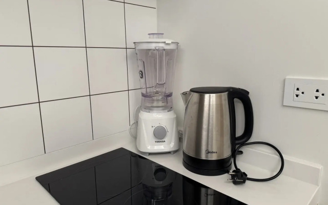 Milaya s Basseynom Ryadom s Morem Flat