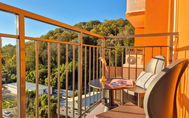 S Vidom Na More Na 11 Etazhe Flat