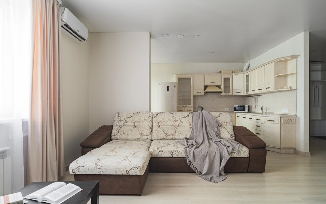 Квартира Просторная 2-комнатная в экологически чистом районе — полуострове Эгершельд