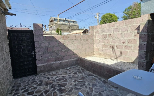 Gyumri Midtown Guest House