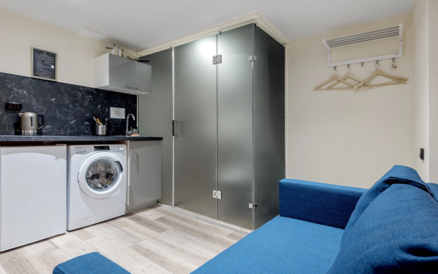 Апартаменты VEDA Aparts Свечной Переулок № 2 без окна