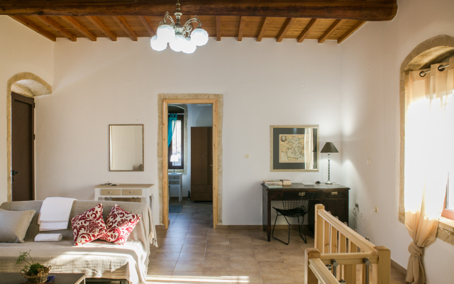 Sunny Villa