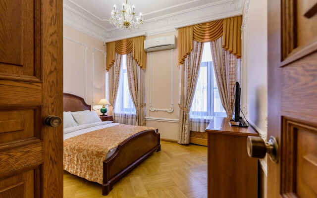 HTH24 Italyanskaya 29/14 Apartments