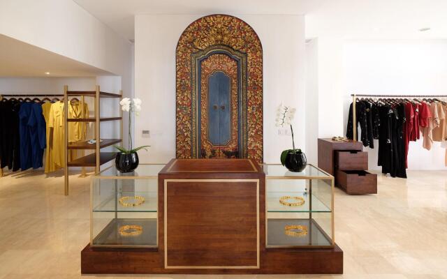 The Bandha Hotel & Suites