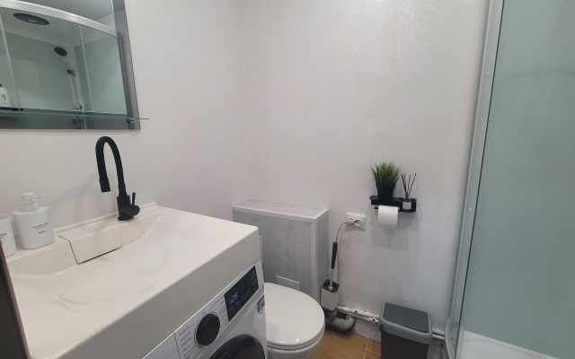 V Tsentre Goroda Flat