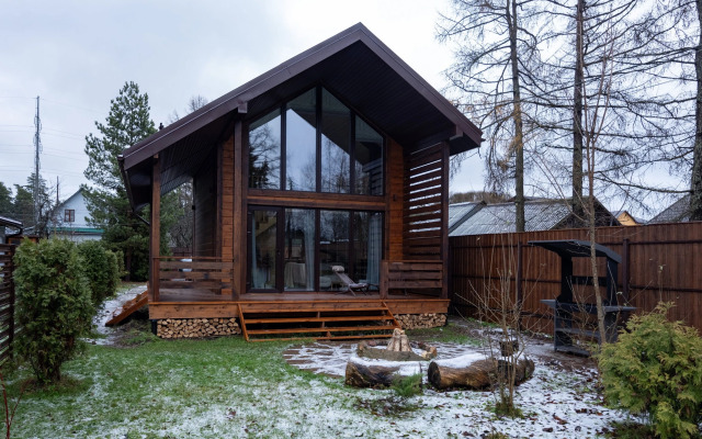 Частный дом Уютный дом с камином