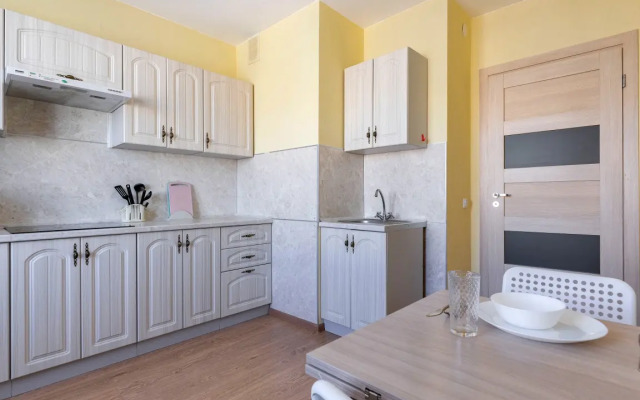 Uluchshennye Ryadom S Metro Ladozhskaya Apartments