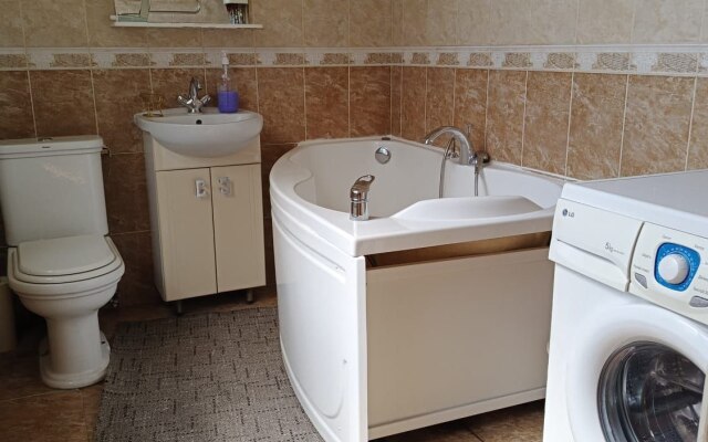 V Tsentre Private house