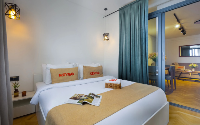 KeyGo #0149 2 Bedroom Design near Saryan Street Apartments