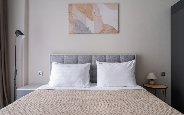 Red Apartments Art Layt Siti Ford Apartments