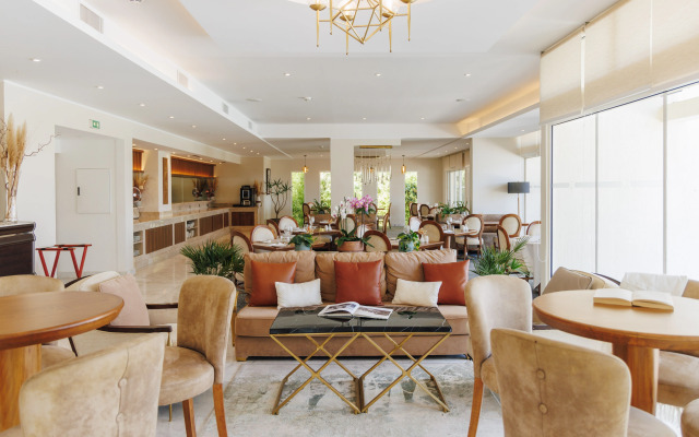 Отель Corsica & Spa Serena