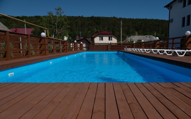 Avgustin Hotel