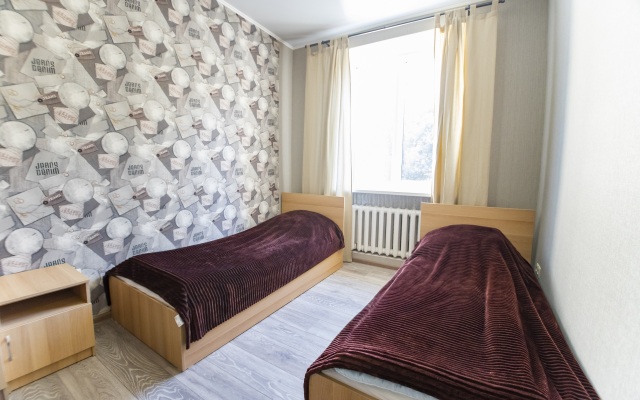Prostornye trehkomnatnye apartamenty v kurortnoy chasti Zheleznovodska