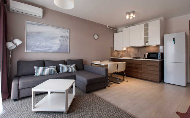 Studiya s balkonom Apartments