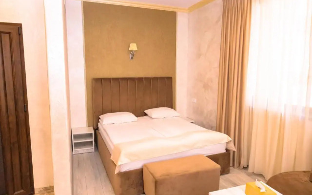 Kareno Hotel