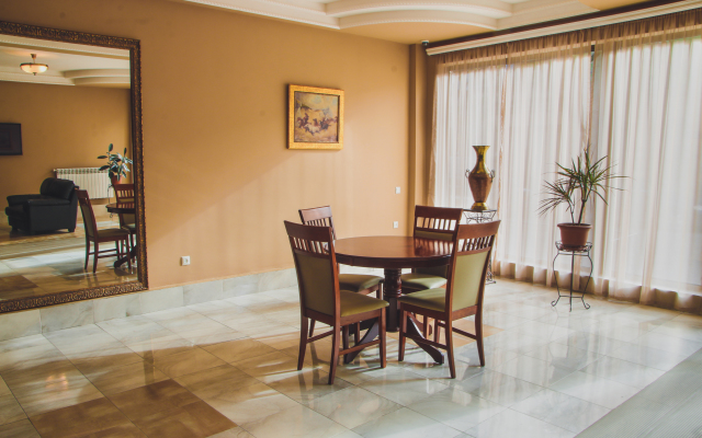 Rogas Home Hotel