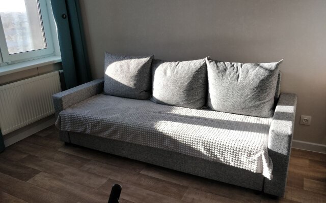 S Dizaynerskim Remontom Studio Flat