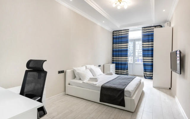 Апартаменты БонАпарт 3-х комнатные на Кутузовском проспекте 30