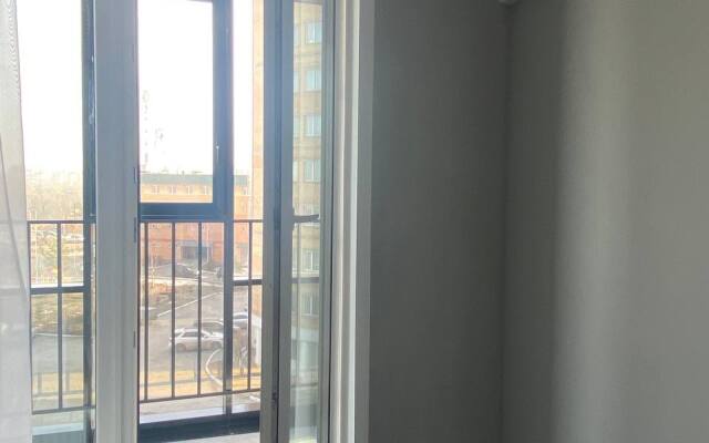 Yevro Trekhkomnatnaya S Dzhakuzi Flat
