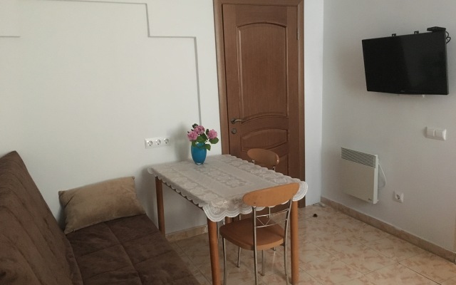 Zhukova 10 House
