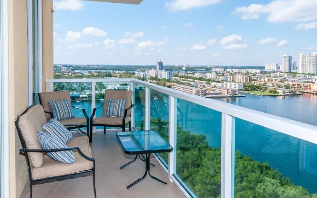 Intracoastal Yacht Club Apart-Hotel