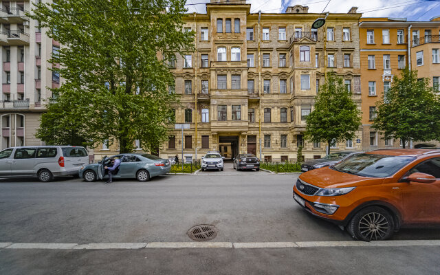 KM Mozhaiskaya Apartments