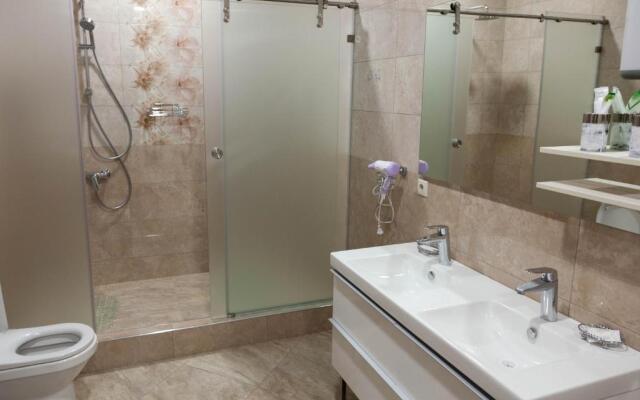 Avatara Country Hotel