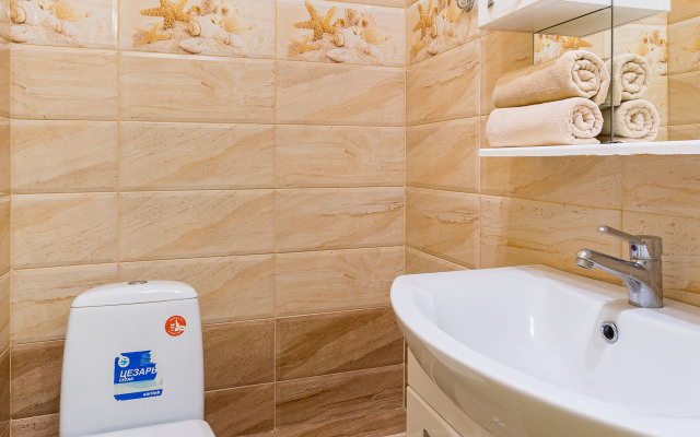 Yevro 3kh Komnatnye Apartamenty S Vidom Na Park Galitskogo Apartments