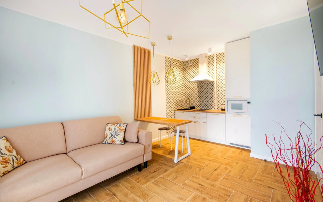 S panoramnymi vidami v Tsentralnom rayone Kaliningrada Flat