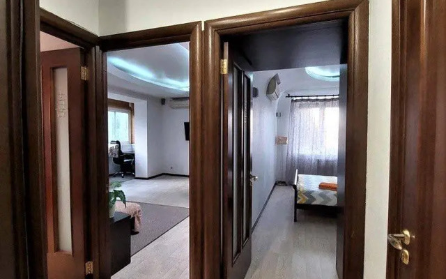 Dvushka V Tsentre Sochi Krovat I Divan Flat