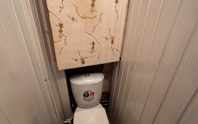 Tryokhkomnatnaya Na Lunacharskogo 48 Flat