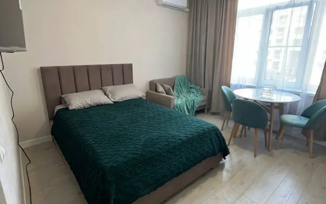 Квартира Студия с Видом на Бассейн в ЖК Кипарис 129