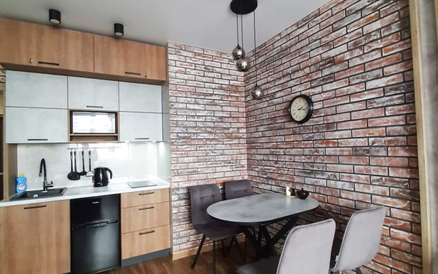 V Vysotke U Vokzala Flat