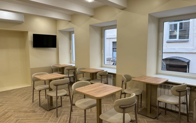 Mirum Hotel