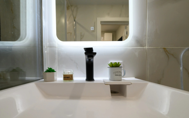 Апартаменты 1 комфортно и точка на Мантулинской 20