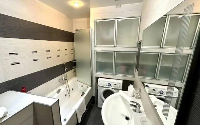 Апартаменты 780 Флэтс-Лайн на улице Красноармейская 100