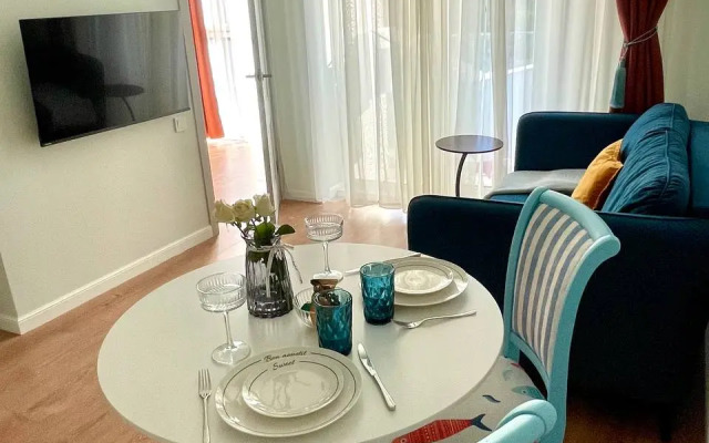 Uyutnaya S Sovremennym Remontom Flat