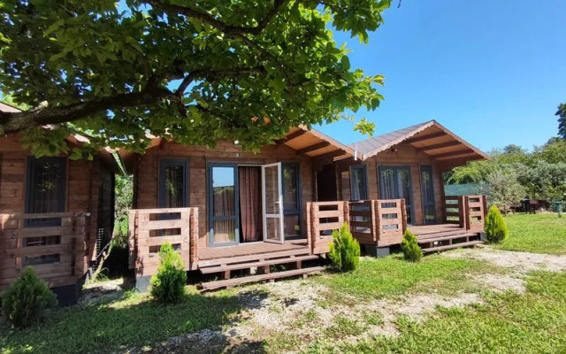 Na Baze Otdykha Bronau Trio Bungalow
