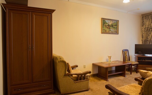 Korona Hotel