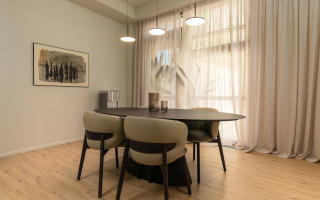 Taunkhaus v Sochi  sobstvennym Basseynom Apartments