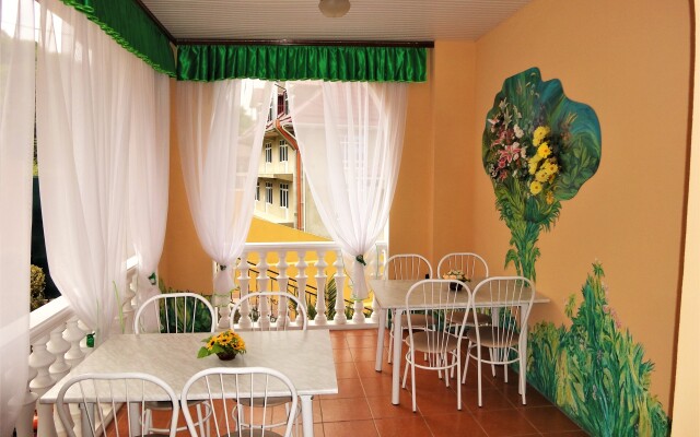 Golubaya Laguna Guest House
