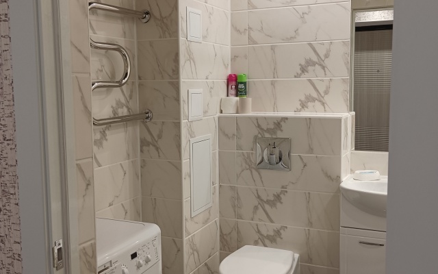 Na Pervomayskoy 129 Flat