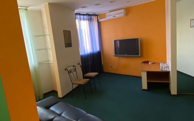 Galaktika Razvlecheniy Mini-Hotel